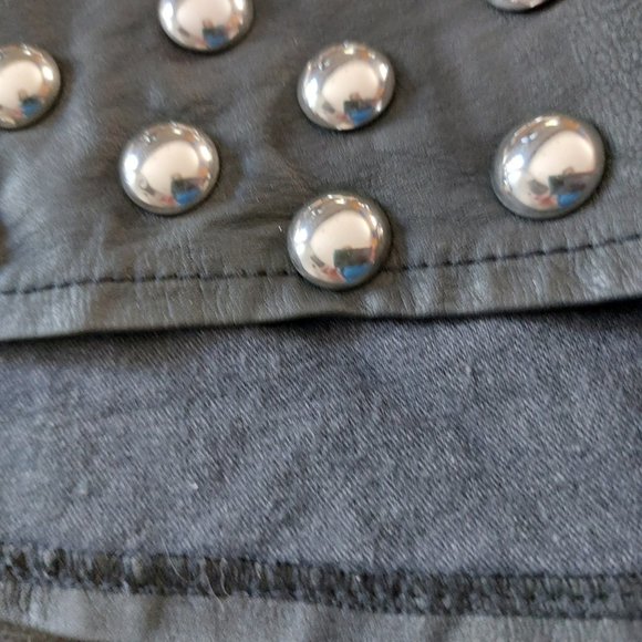 💥KILLER DESING💥UNIF Jagger Studded Leather Short in Black - Picture 13 of 13